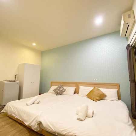 17 Fengjia Stay Taichung Exterior photo