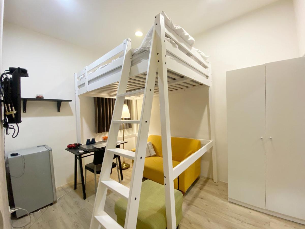 17 Fengjia Stay Taichung Exterior photo