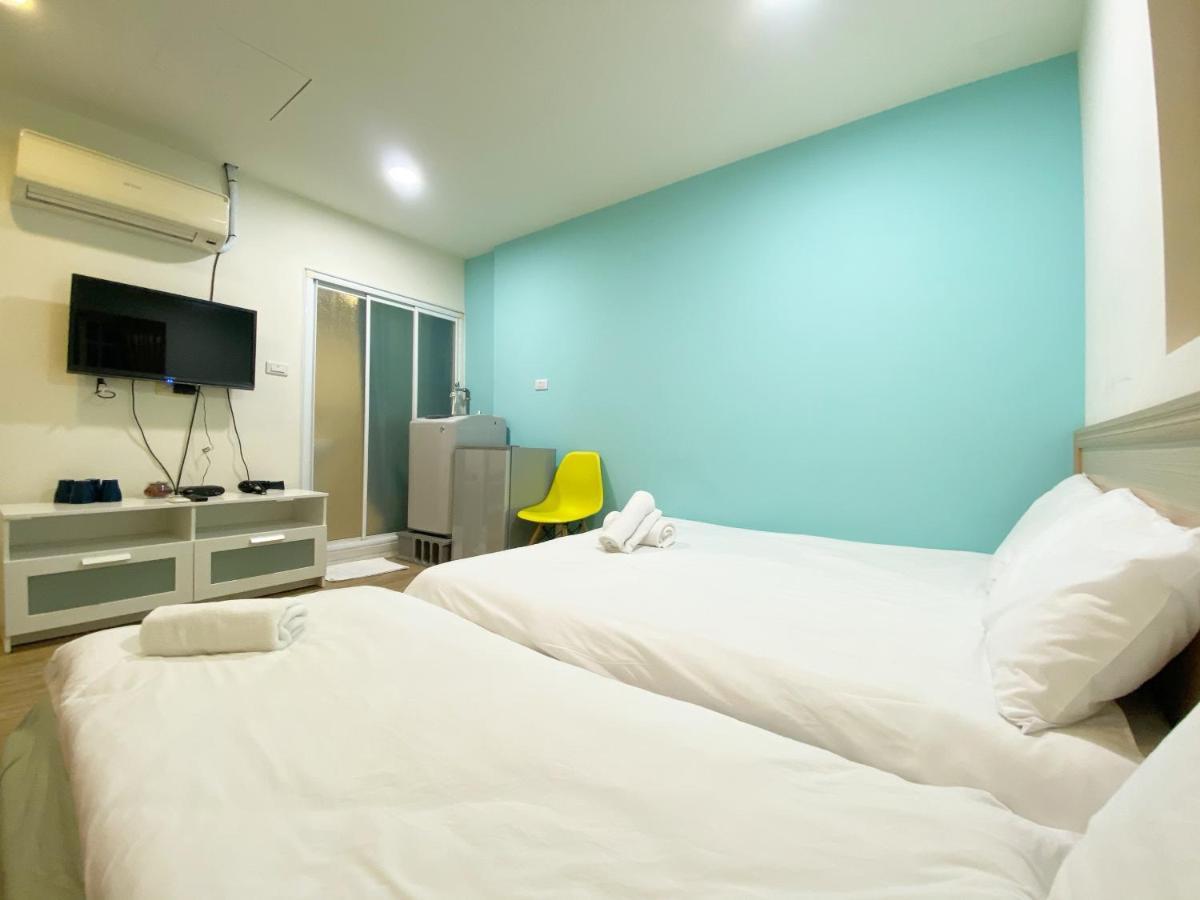 17 Fengjia Stay Taichung Exterior photo